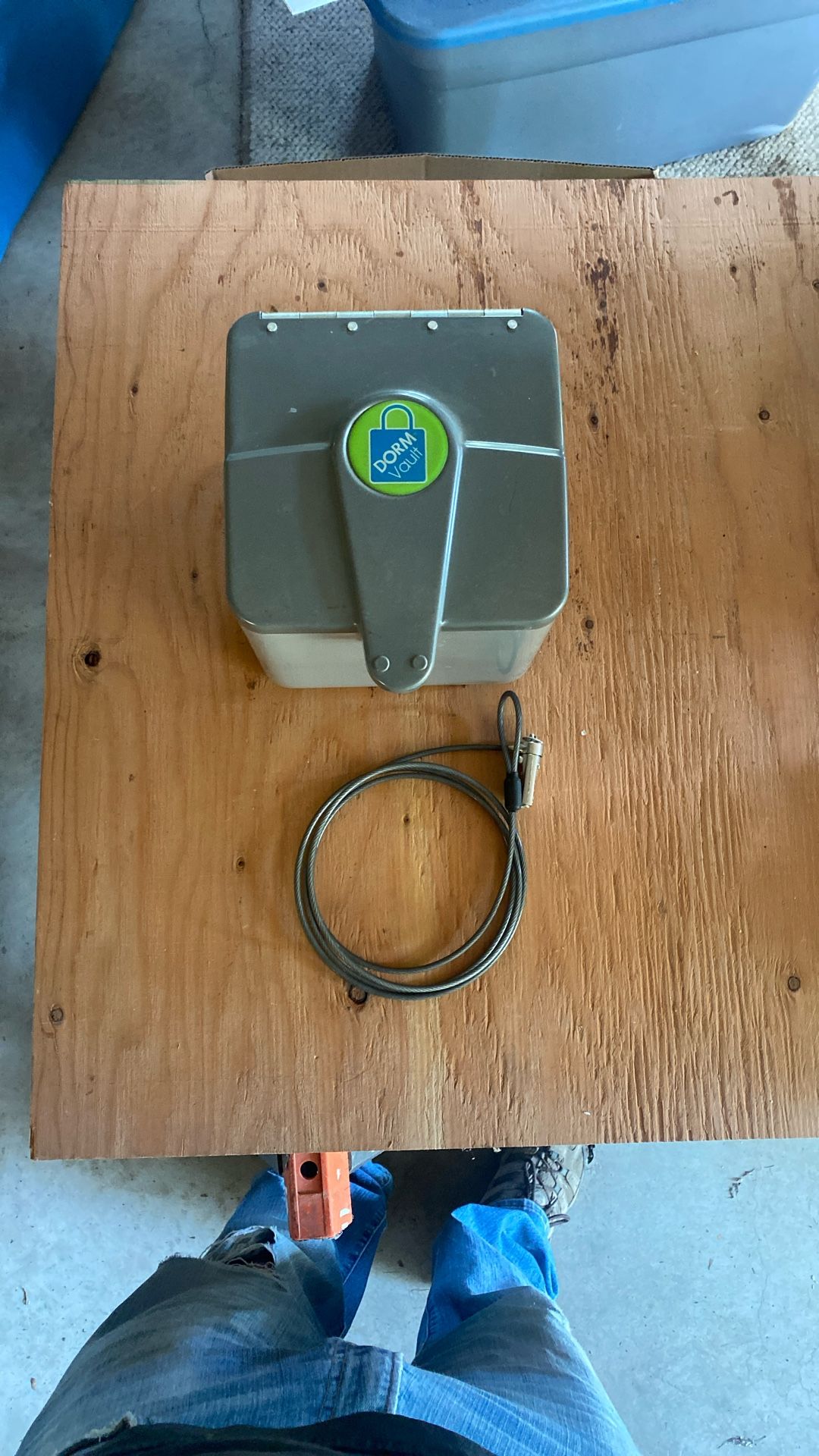 Dorm Vault & laptop locking cable