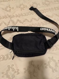 Lululemon Black Belt Bag Fanny Pack