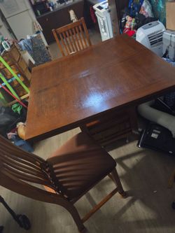 Really cool kitchen table and chairs