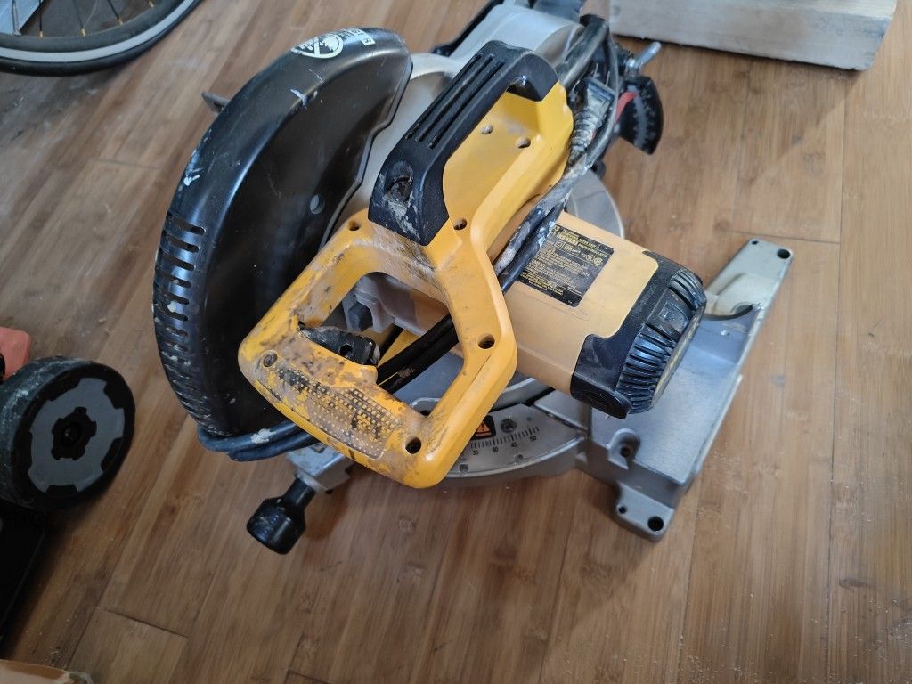 DeWalt Table Saw 