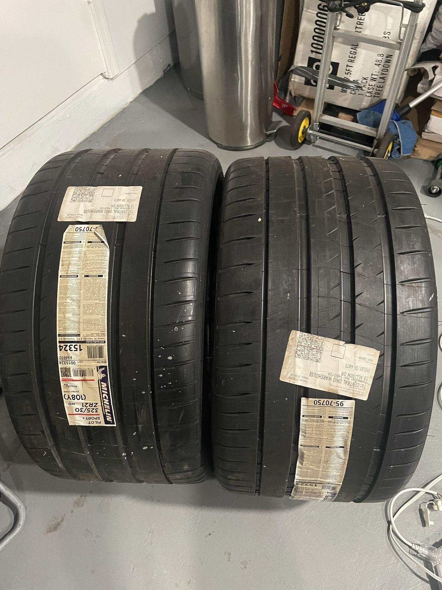 Michelin Pilot Sport 4s 325/30 R21 Brand New