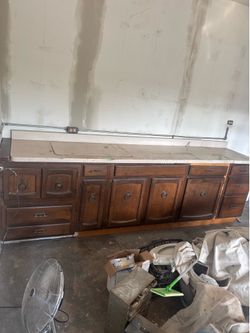 Kitchen cabinet
