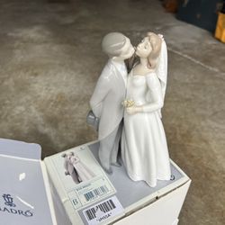 Lladro “A Kiss To Remember” Wedding Couple