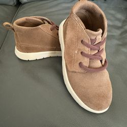 Kids Uggs- Size 12 Great Used Condition 