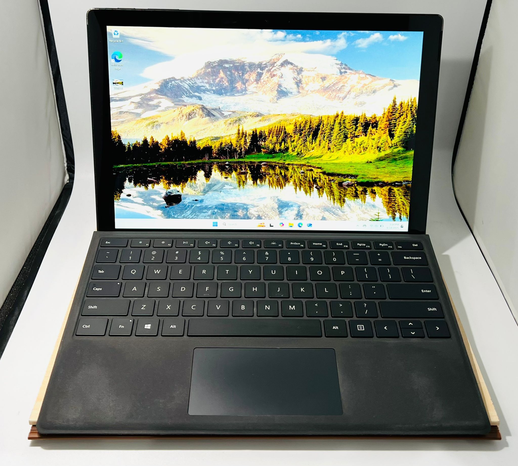 Microsoft Surface Pro 6 i5-8350u 1.90GHz 8GB 256GB Windows 11 PRO TouchScreen Tablet//Laptop