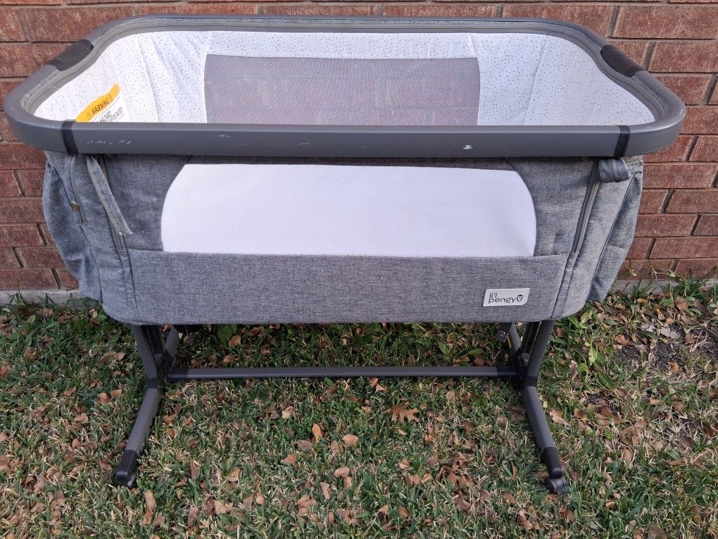 Baby Bassinet/Moisés de Bebé