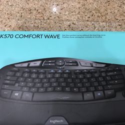 Wireless keyboard And Mouse By Logitech Mk570