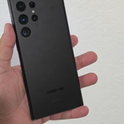 Galaxy S22 Ultra 128gb Black Color Unlocked For All Carrier Crack Lower Left Screen