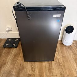 Danvy Designer Mini Fridge 