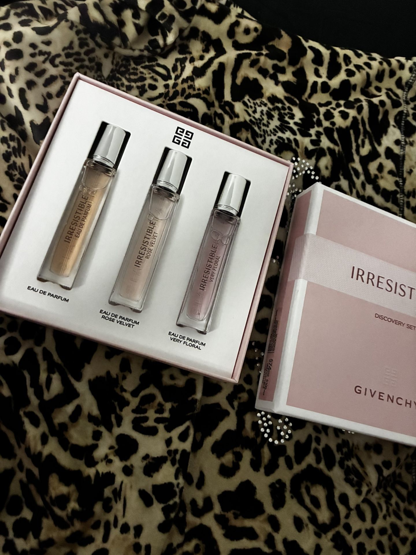 Givenchy Mini Perfume Set 