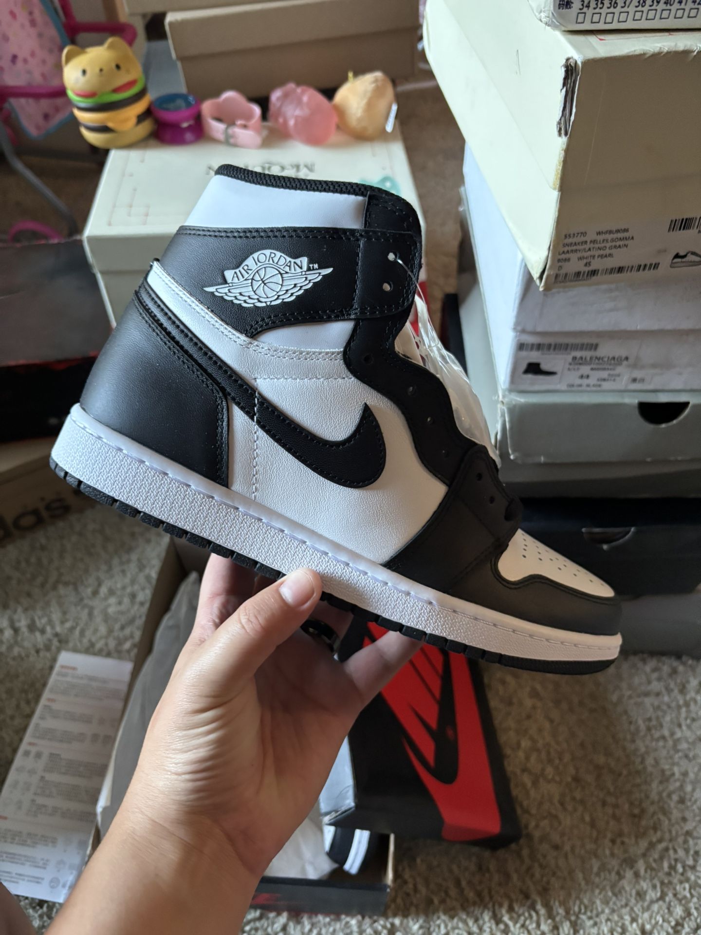 Jordan Retro 1 High Black And White