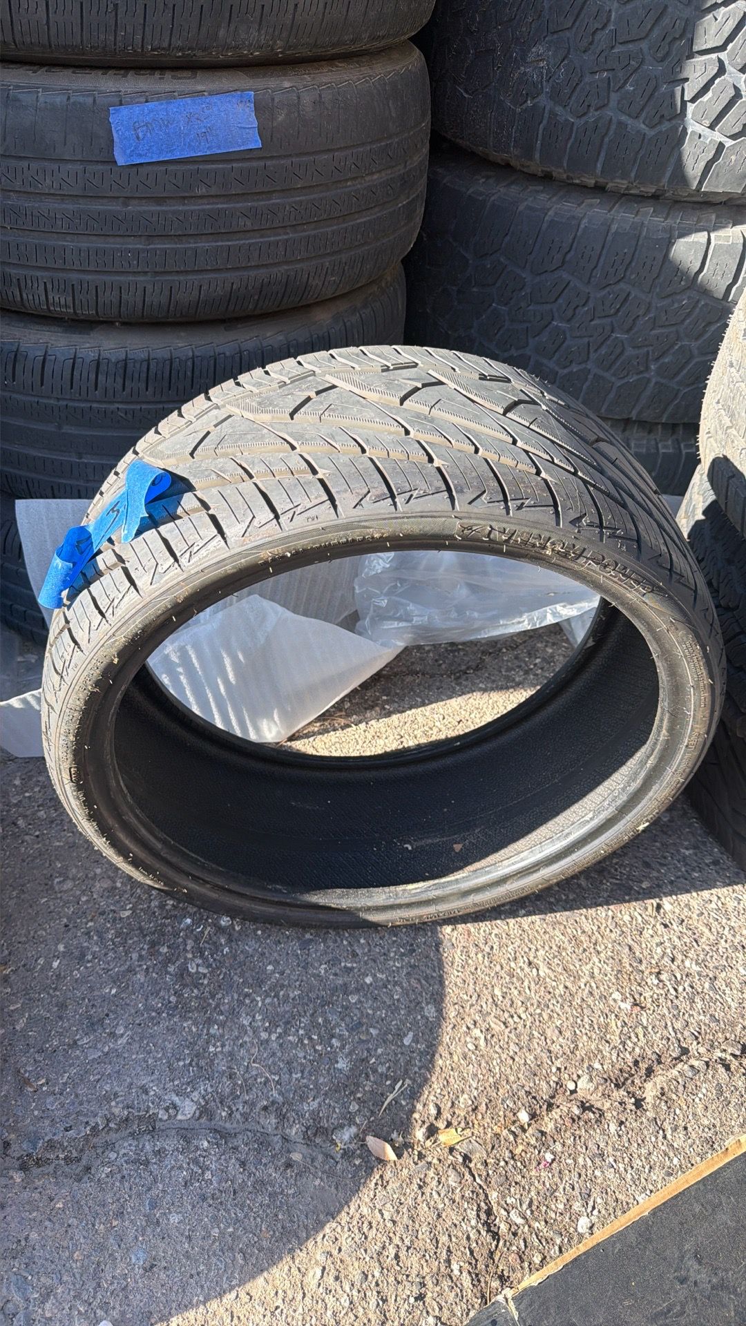 225-30-20 VENOM POWER USED TIRE (one tire)