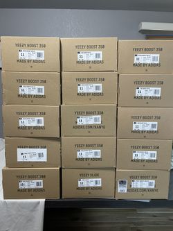 Yeezy’s For Sale All DS