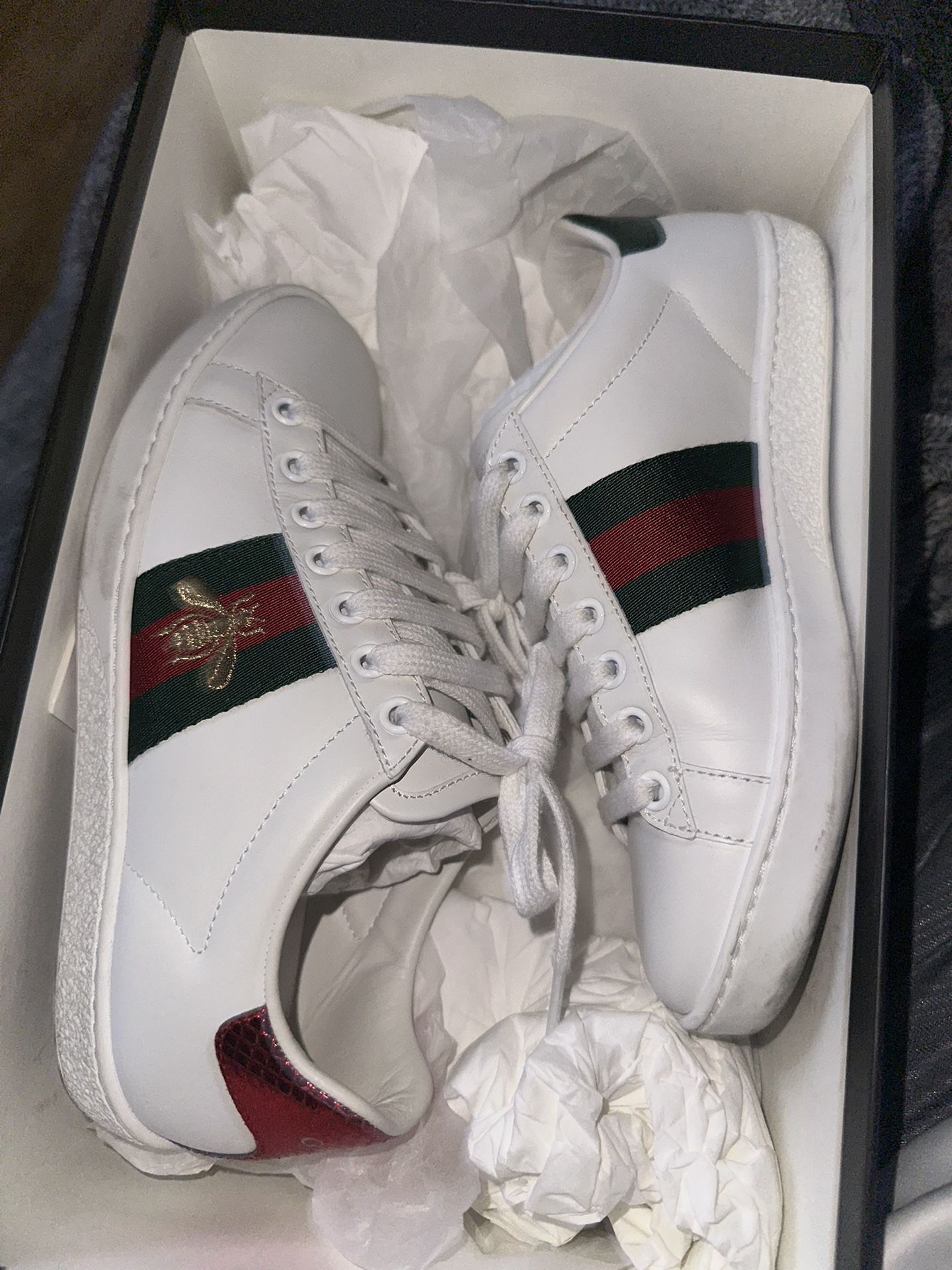 Gucci Size 4 Ace Sneakers With Bee
