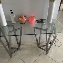 Entry Way Table 