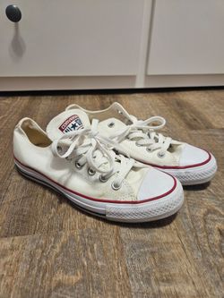 Converse White Color Size 6.5 wmn or 4.5 mens