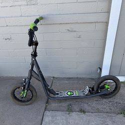 Mongoose Expo Scooter