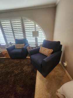 2 living room chairs