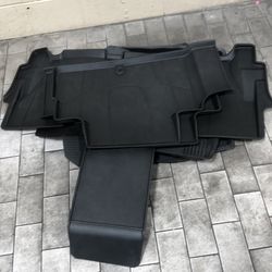 2024  Hyundai palisade weather floor mats