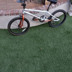 20in Tony Hawk BMX Bike
