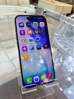 Unlocked iPhone 15 Pro/ 256 GB Gray