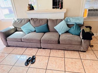 Large Sectional Sofa – $40