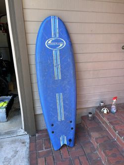 Small Foam Surfboard 5’9”