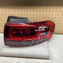 2020 - 2023 MERCEDES GLB REAR PASSENGER SIDE TAIL LIGHT OEM