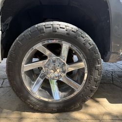 HD LUXX  20s On 33x10