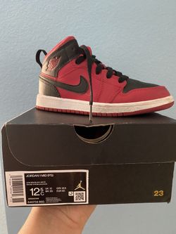 Jordan 1 MID 