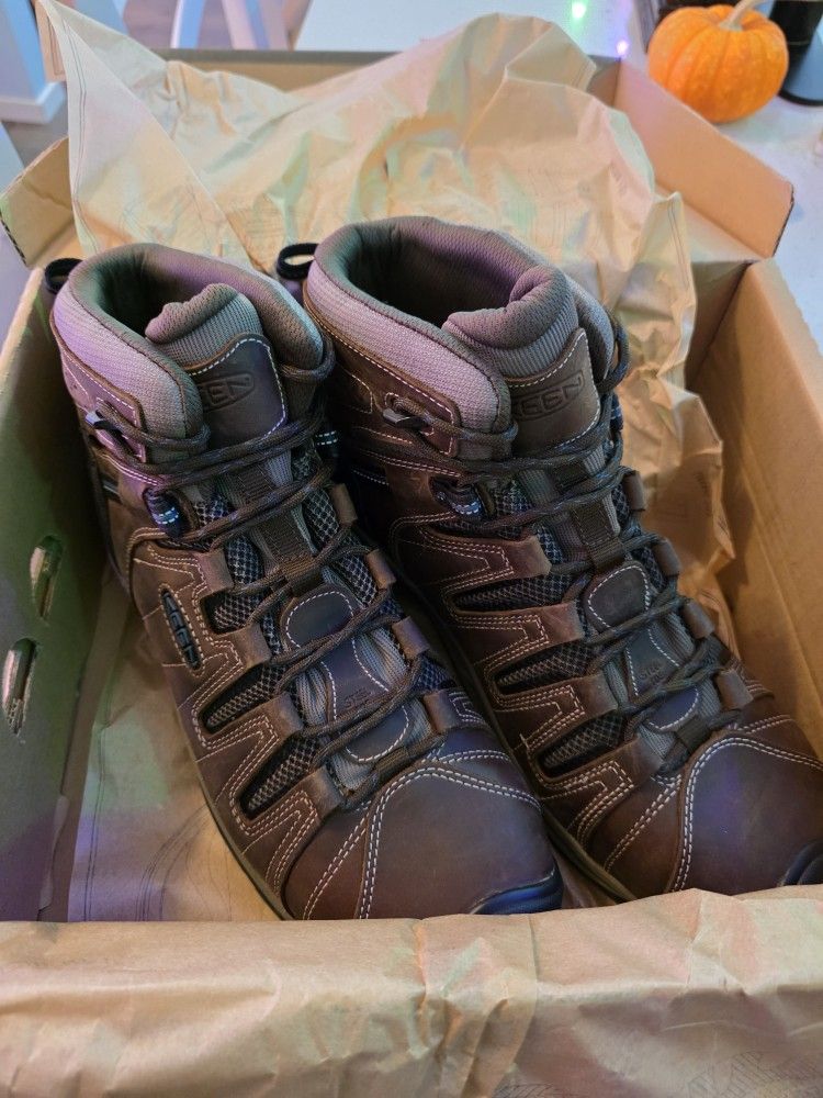 Keen Flint II Size 13D Cascade Brown