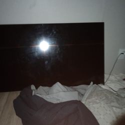 43 Inch Roku Tv (FOR PARTS)