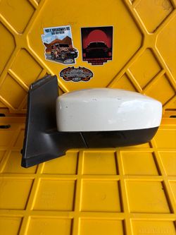 2013 - 2016 FORD ESCAPE LEFT DRIVER SIDE MIRROR OEM LEFT DRIVER SIDE