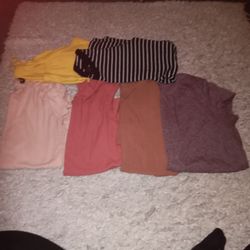 Womans Shirts Good Condition Size Small $2.00 Each Or All For $12.00