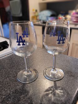Dodger Wine Glasses 