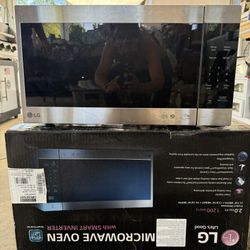 Microwave Oven