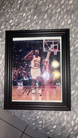 Michael Jordan autographed photo