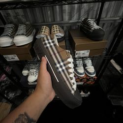 Burberry Converse Sneaker