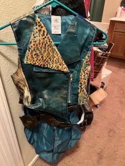 **Reduced***. Disney Uma Costume. New, Tags On 