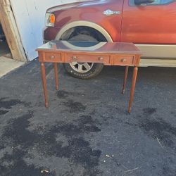 Desk Table w/glass top