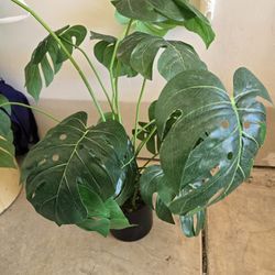 Artificial Greenery Leaf Potted Plant 