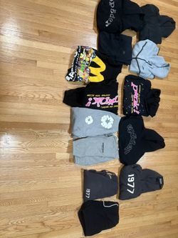 1:1 and AUTHENTIC clothing (dm for more info)