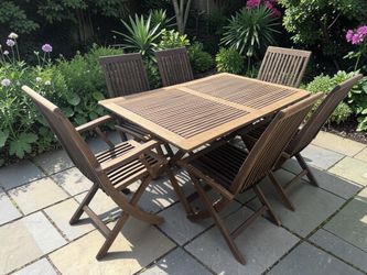 Beautiful Outdoor Teak Dining Table & 6 Chairs