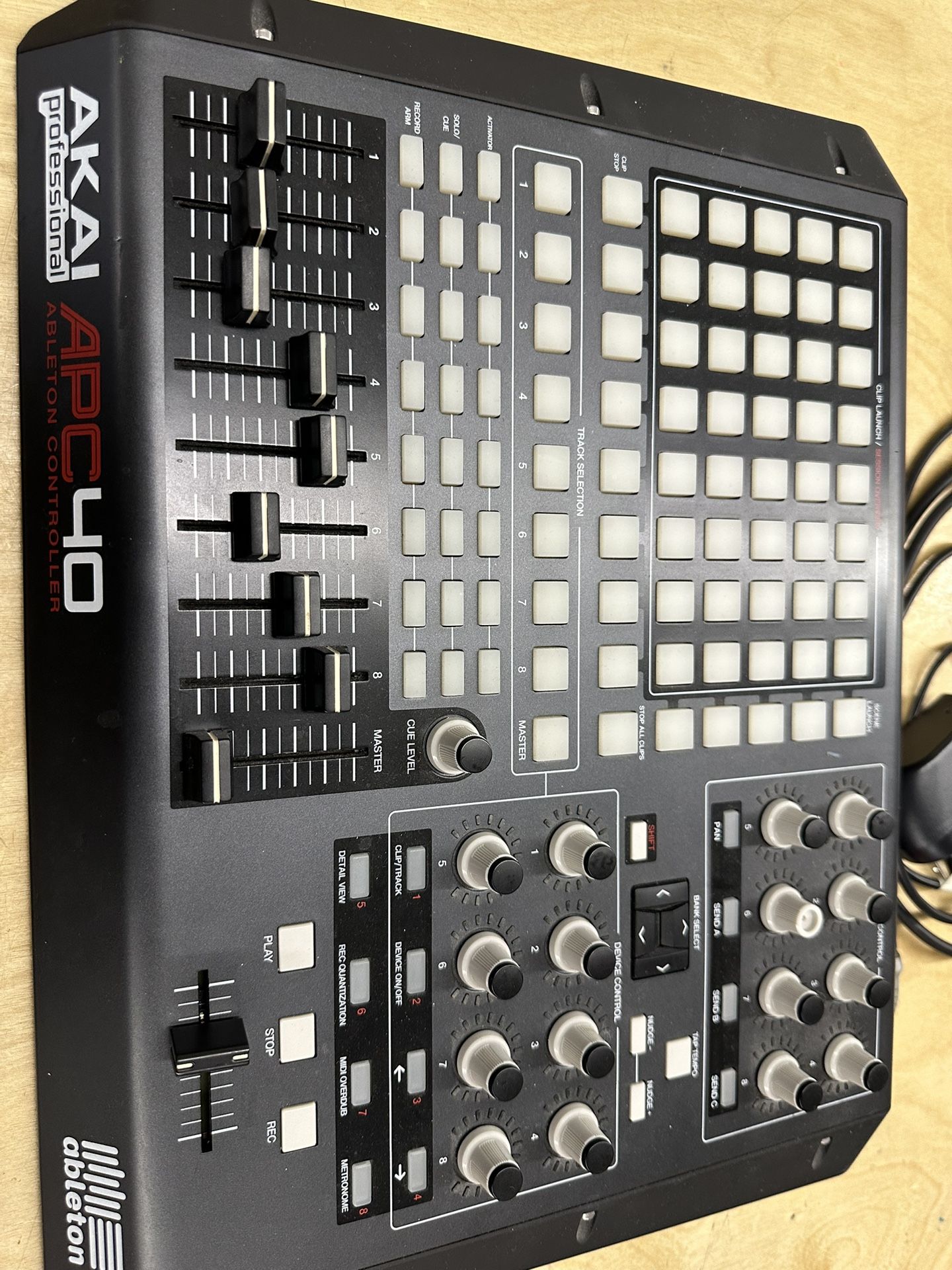 Akai Apc 40