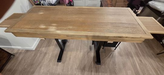 Cutting / Ironing Workstation