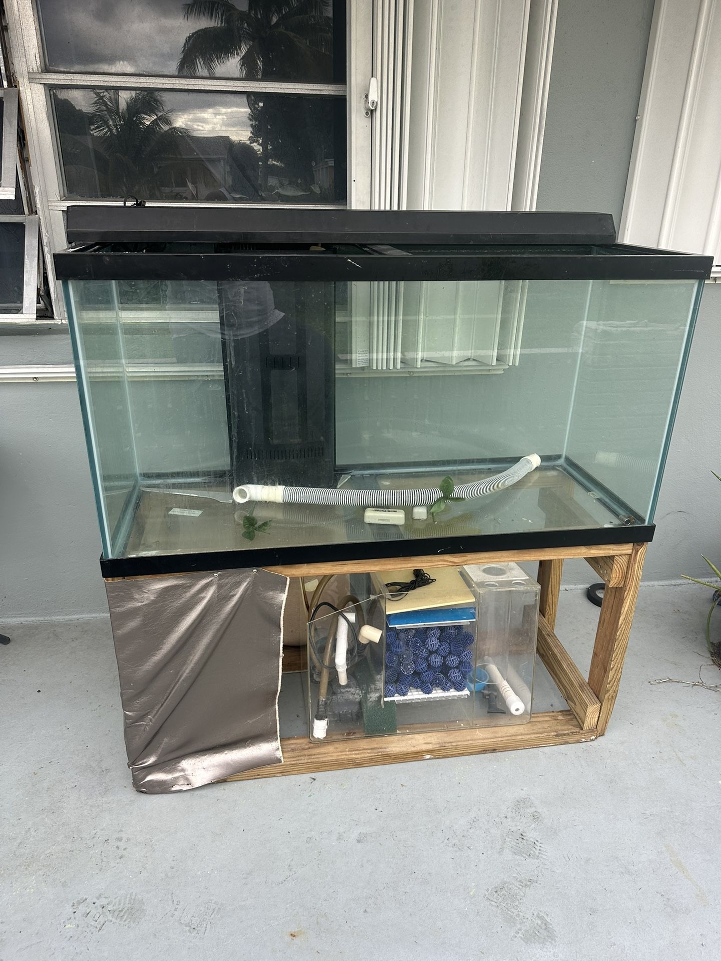 90 Gallon Fish Tank
