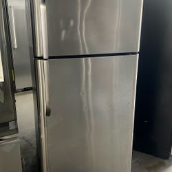 Frigidaire Apartment Size Top Freezer In Stainless Steel 