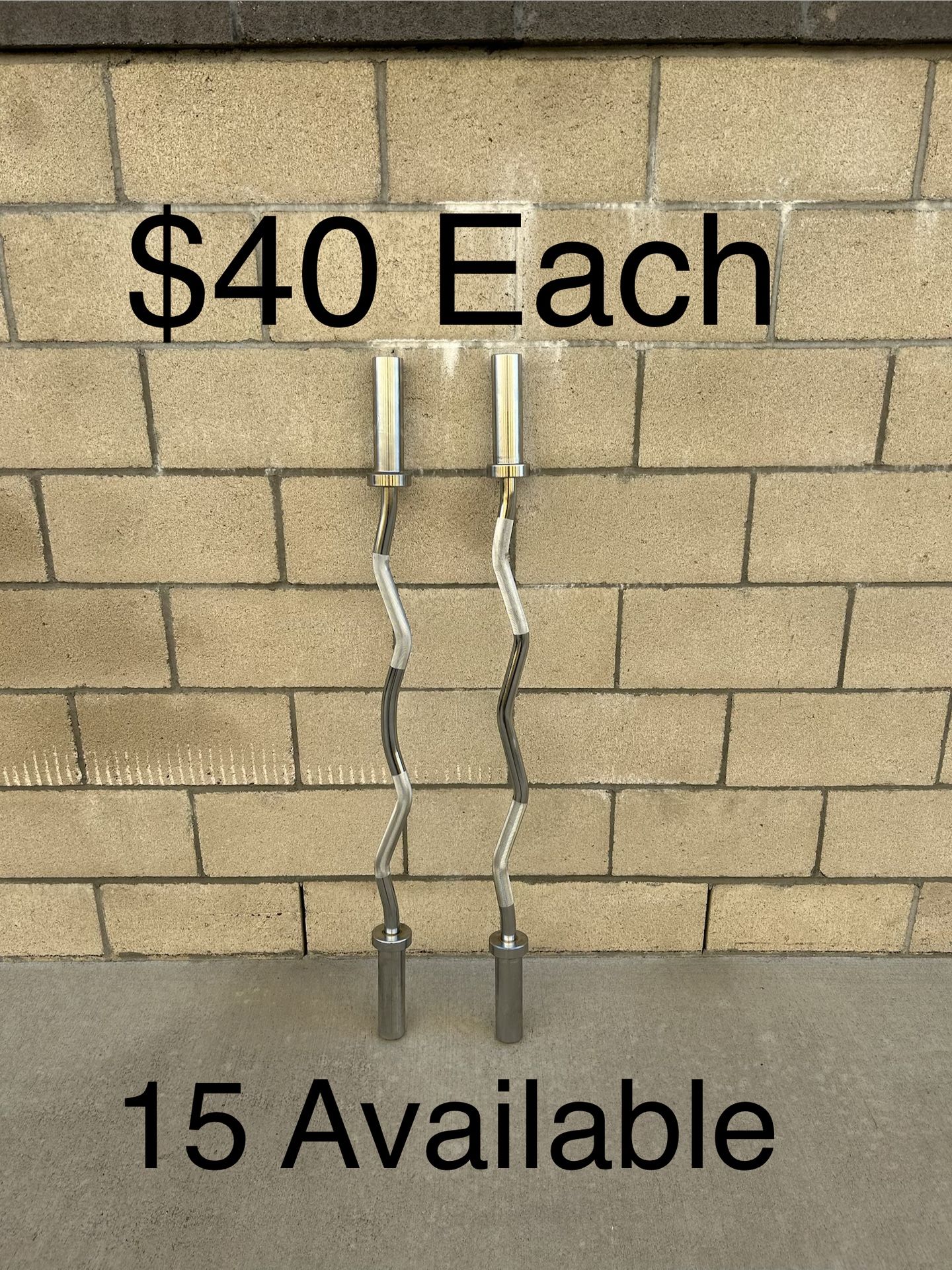 EZ Curl Bar For Weightlifting, Hip Thrusts, Squats & Lunges