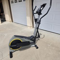 Elliptical.... GOLD's GYM 