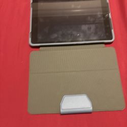iPad 9th Generation With case And Stand 